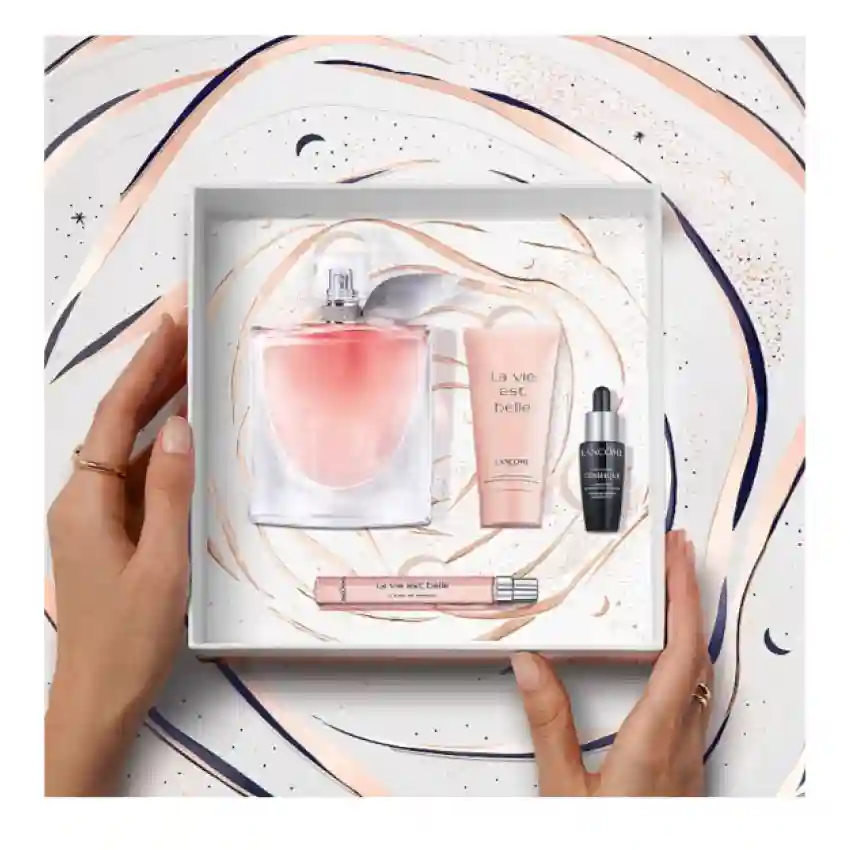 Set Cadou Lancome La Vie Est Belle EDP 100 ml + Spray de Calatorie EDP 10 ml + Loțiune De Corp 50 ml + Ser Anti Age Advanced Genifique 10 ml