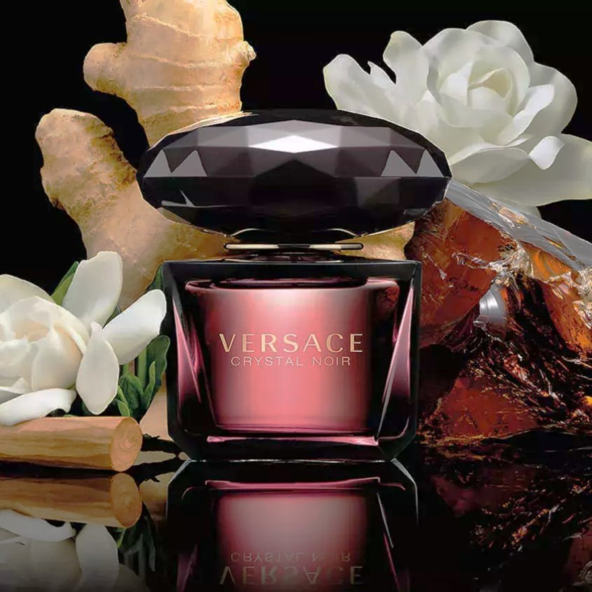 Set Cadou Versace Crystal Noir EDP 90 ml + Gel De Baie & Gel De Duș Doi În Unu 100 ml + Loțiune De Corp 100 ml + Miniatură EDP 5 ml