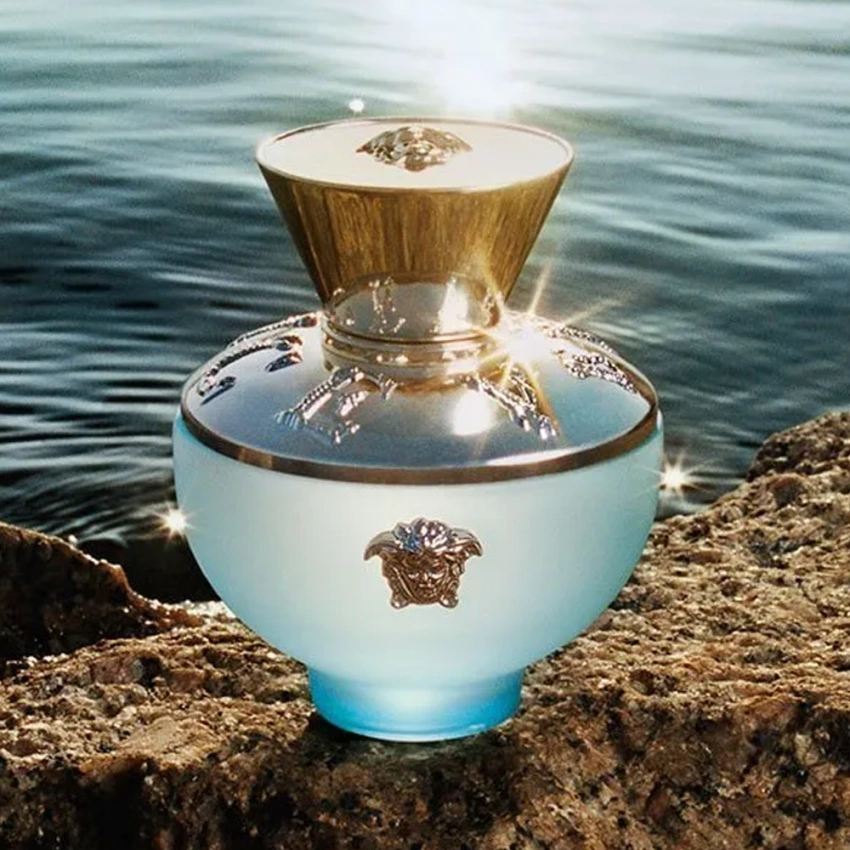 Versace Dylan Turquoise Set Cadou Apă de Toaletă Femei 100ml Parfum Versace Dylan Turquoise Set Cadou Apă de Toaletă Femei 100ml Parfum