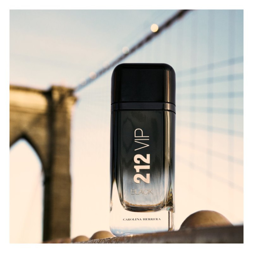 Carolina Herrera  212 VIP Black EDP 100 ml