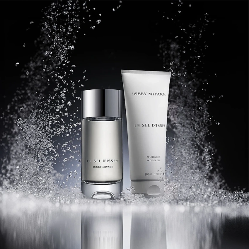 Set Cadou Issey Miyake L'Eau D'Issey Eau de Toilette Femei 50ml + Loțiune de Corp 50ml Parfum Set Cadou Issey Miyake L'Eau D'Issey Eau de Toilette Femei 50ml + Loțiune de Corp 50ml Parfum